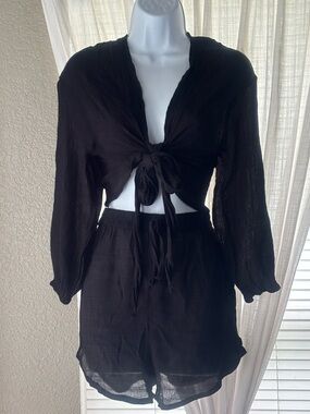 Black Two-Piece Tie-Front Top and Elastic Stretch Shorts Beach Set 🏖️